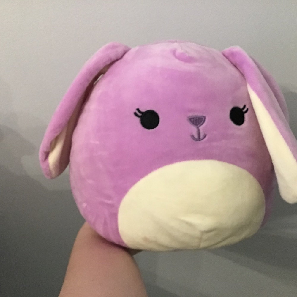 Squishmallow bubbles the bunny 8”